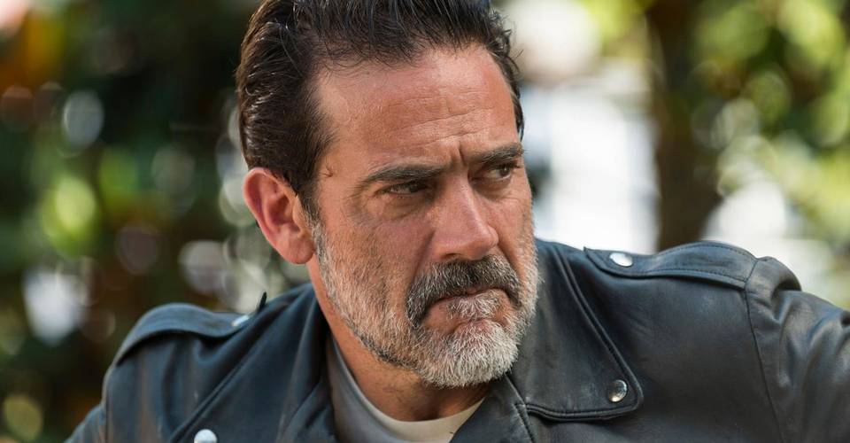 Jeffrey Dean Morgan Claps Back at The Walking Deads Greatest Villain Jeffrey Dean Morgan Claps Back at The Walking Deads Greatest Villain